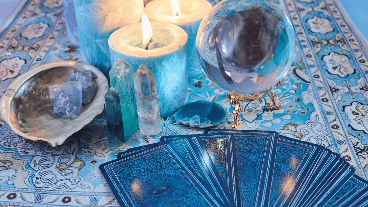 Tarot do dia: previsão para os 12 signos em 15/10/2026