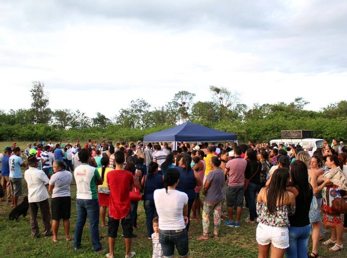 Prefeito Geo Cruz lança pedra fundamental de estádio em Ibateguara