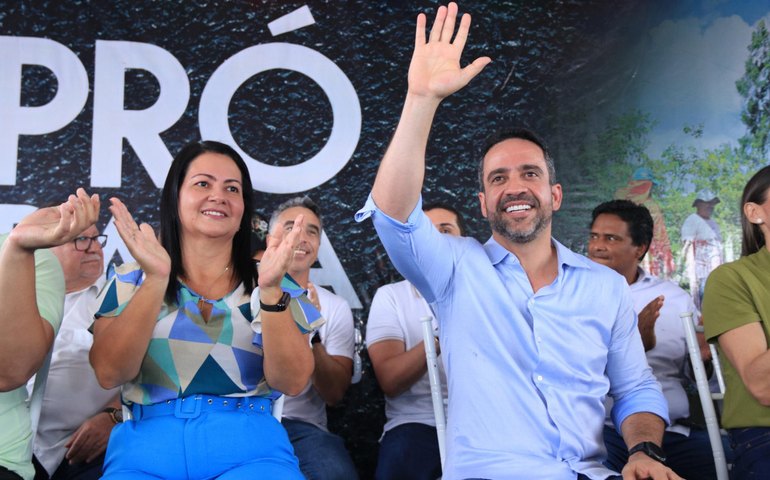 Governador Paulo Dantas assina convênio para construção de escola em Olho D’Água do Casado neste domingo (5)