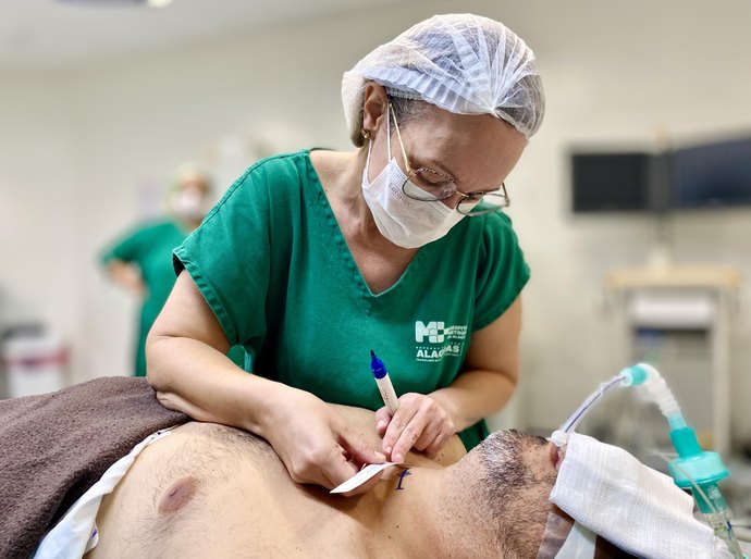 Diagnóstico precoce garante tratamento eficaz do câncer de tireoide, alerta especialista