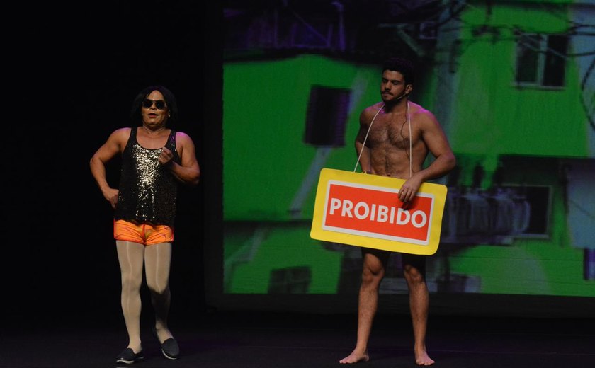 Peça “Cinderela em: toda cidade tem” chega a Maceió