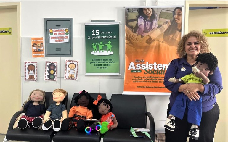 Pam Salgadinho realiza ação alusiva ao Dia do Assistente Social