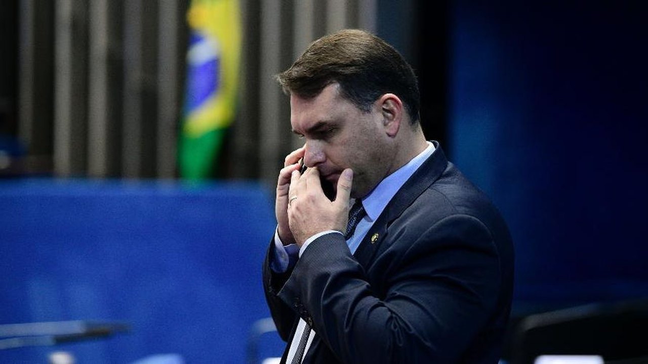 Procurador-geral do Rio pede anulação de denúncia contra Flávio Bolsonaro