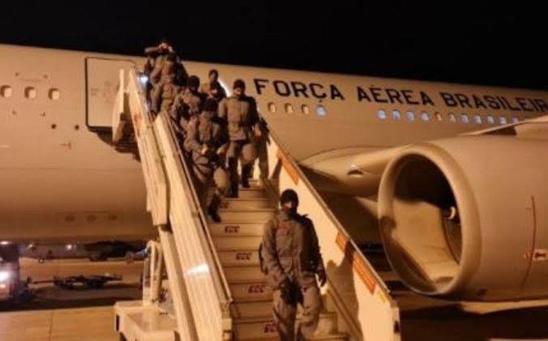 Missão da FAB chega ao Brasil com 17 pessoas resgatadas de terremoto na Turquia