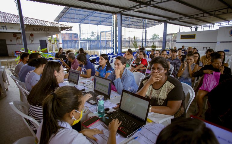Moradores do Biu são beneficiados com serviços do Cadastro Único
