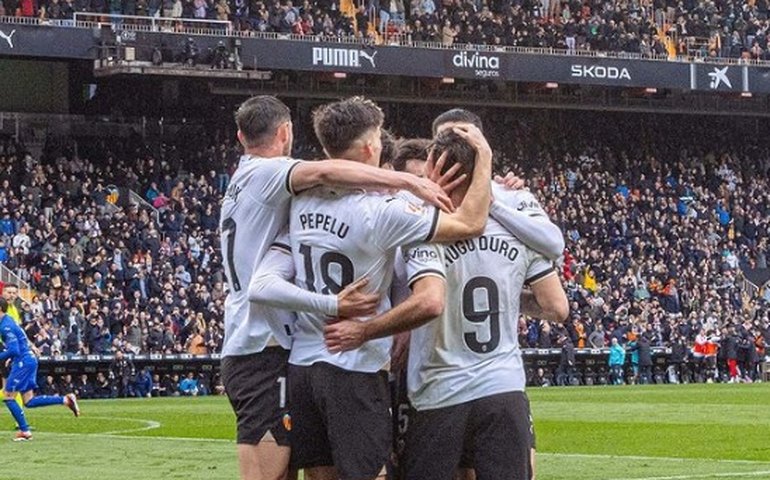 Valencia decide diante do Nova Iguaçu e coloca Internacional na 3ª fase da Copa do Brasil