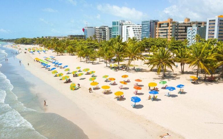 Em Portugal, Prefeitura de Maceió promove turismo e fortalece voo da TAP