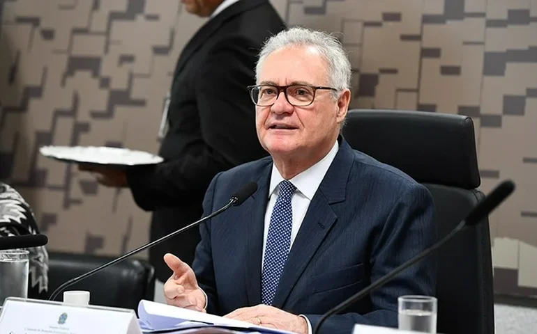 Renan Calheiros anuncia que Vorcaro aceitou depor na CAE; oitiva deve ocorrer em março