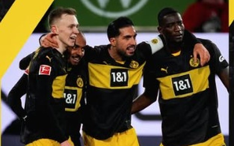 Dortmund faz três em 5 minutos, derrota Wolfsburg e sobe para o 6º lugar do Campeonato Alemão
