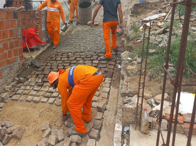 Prefeitura de Palmeira continua serviços de recuperação em áreas afetadas pelas chuvas