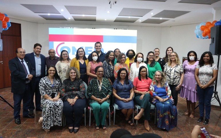 Educação empossa 19 novos membros do Conselho Municipal de Educação para mandato 2023-2026