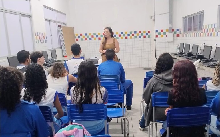 OAB-AL leva educação jurídica e cidadã às escolas municipais de Maceió