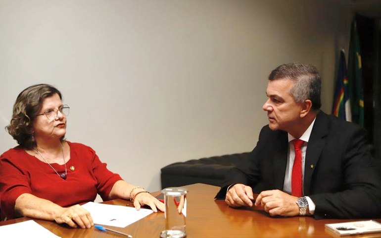 Em Brasília, Ronaldo Medeiros discute projetos para Alagoas