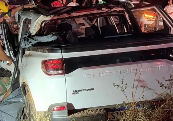 Acidente na AL-220 deixa seis mortos, incluindo criança e recém-nascido, no Sertão de Alagoas