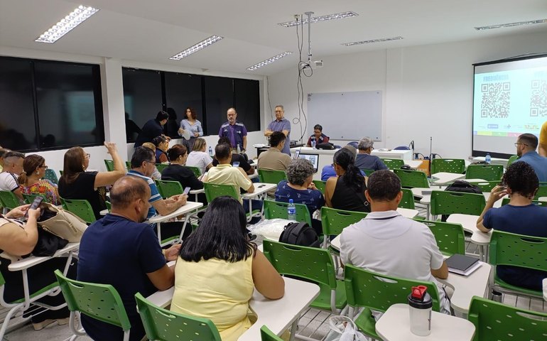 Saúde de Maceió participa de treinamento para fortalecer vigilância entomológica do Aedes aegypti