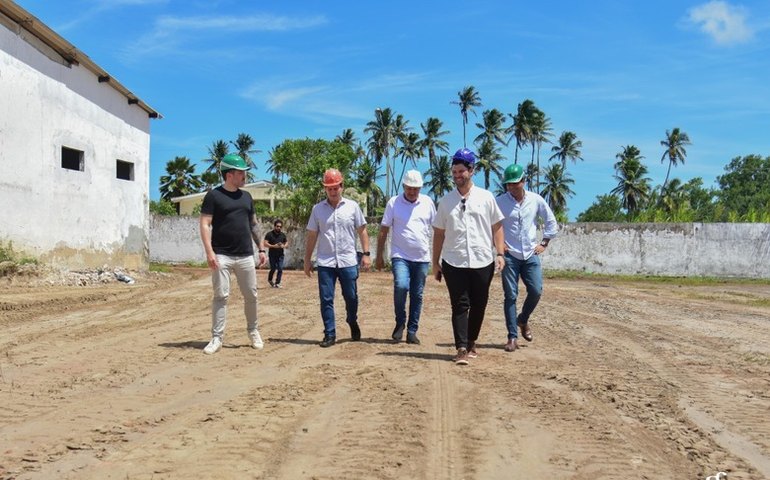 Prefeito Marcelo Beltrão acompanha avanço das obras da fábrica Mercosul Motores Elétricos