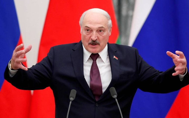 Rússia pode instalar armas nucleares estratégicas em Belarus, diz presidente Lukashenko