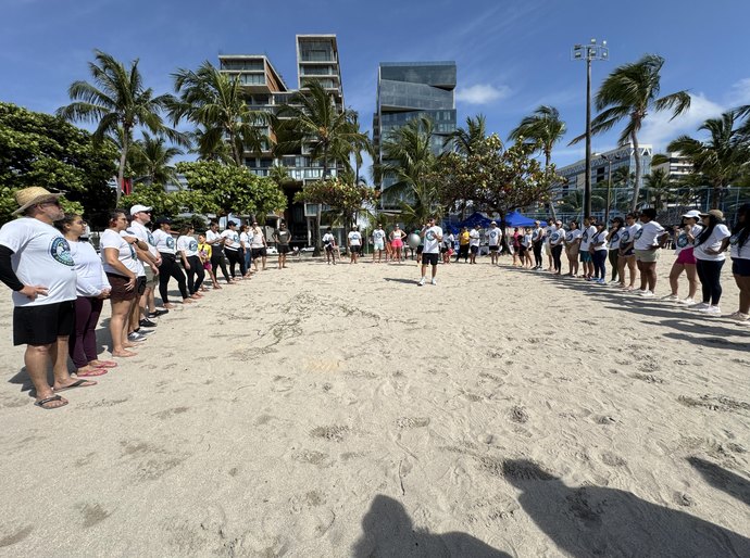 Mutirão de limpeza da BRK recolhe mais de 175 kg de resíduos na Praia da Pajuçara