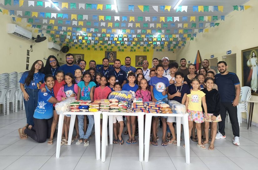 Colaboradores da Conasa Águas do Sertão arrecadam mais de meia tonelada de alimentos na campanha Junho Solidário