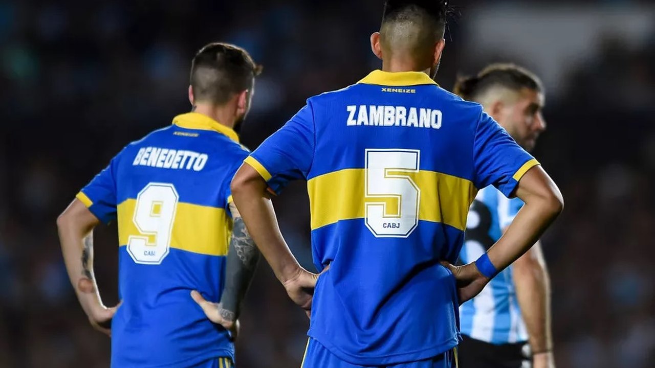 Benedetto e Zambrano são suspensos pelo Boca após trocarem socos no vestiário