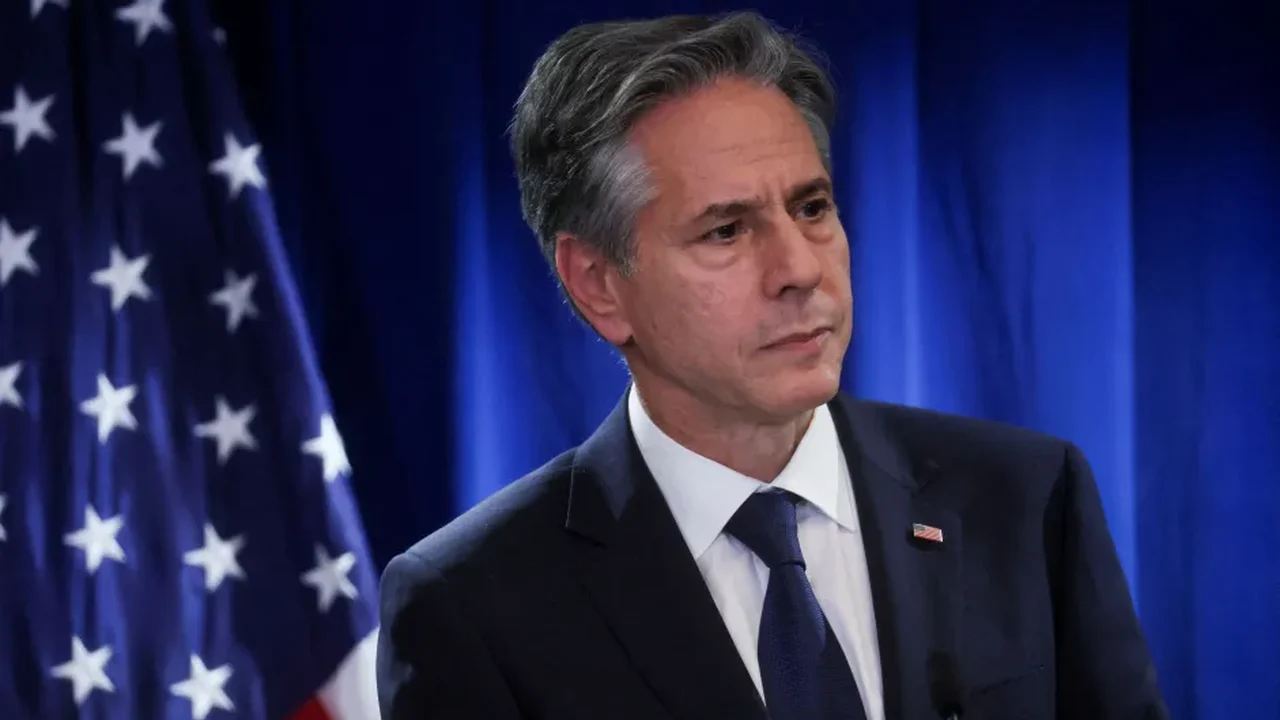 Blinken inicia viagem para a China, em meio a aumento de tensões globais