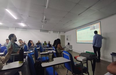 Mais interação e inovação: lousas digitais transformam a experiência acadêmica no Cesmac
