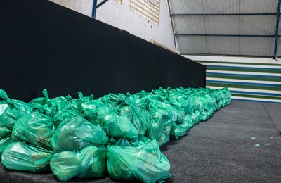 Educação inicia entrega de mais de 50 mil kits da agricultura familiar nas escolas