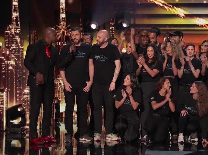 Brasileiros ficam em 5º lugar na final do America's Got Talent e se apresentam com Leona Lewis