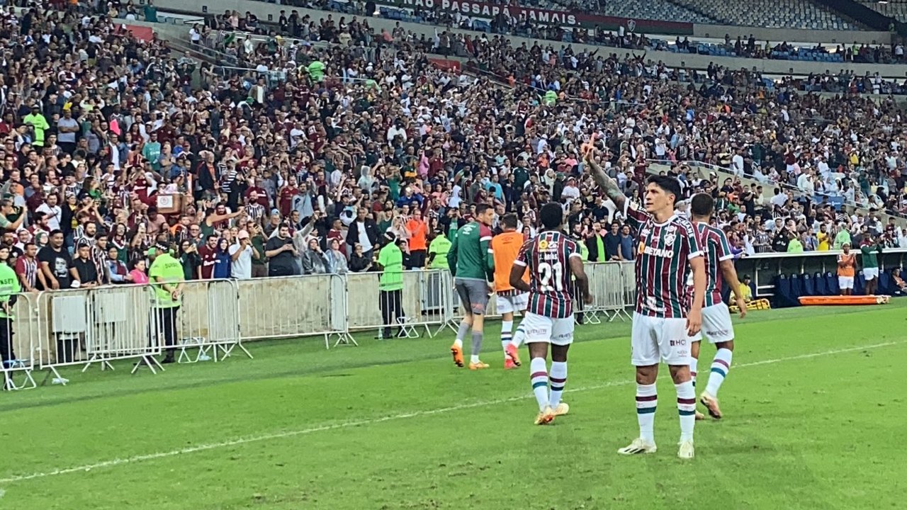 Jogadores do Fluminense provocam Boca Juniors e rivais em festa pela Libertadores
