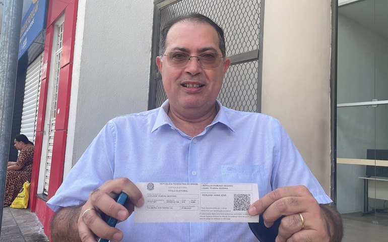 Adeilson Bezerra transfere o título de eleitor para Palmeira: um compromisso em direção à prefeitura