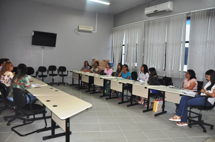 Arapiraca: Assistência Social discute organograma de trabalho com Cras e Creas