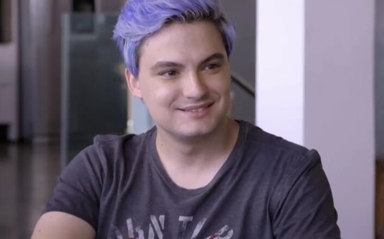 Ao enfrentar depressão, Felipe Neto fala da importância de acompanhamento médico