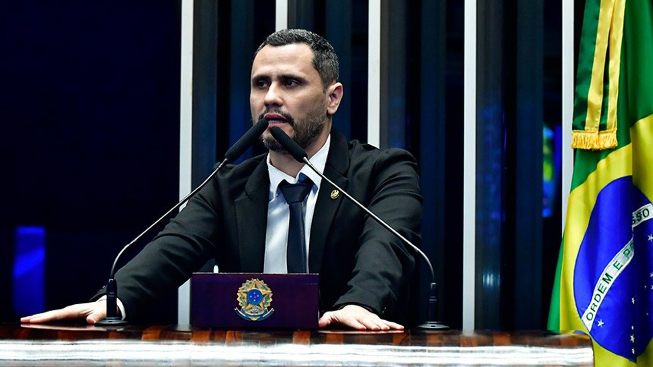 Republicanos chega à convenção em Minas com indefinição sobre Cleitinho e discussão de Aro como alternativa