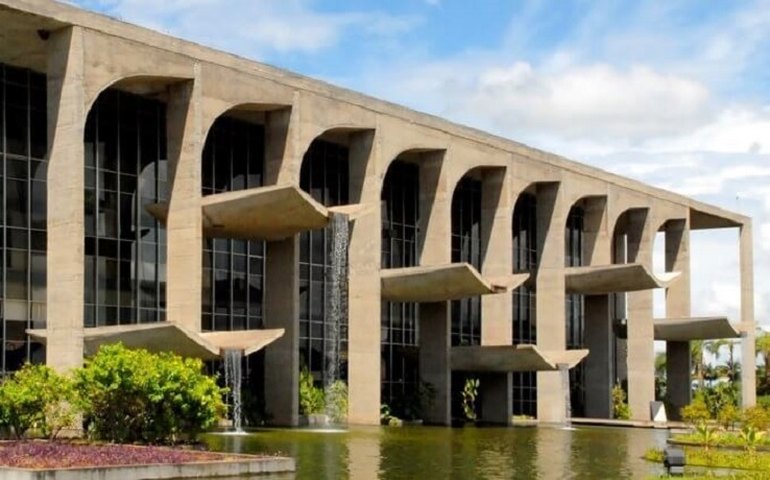 Governo troca comandos da PRF e do Departamento Penitenciário Nacional