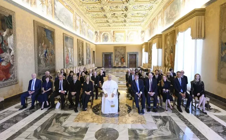 Papa Leão XIV reforça posição da Igreja Católica contra antissemitismo