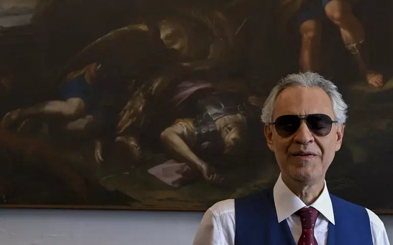 Bocelli cantará hino oficial da Copa do Mundo em cerimônia de abertura