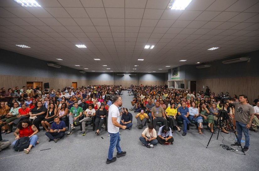 Renan Filho defende ampla frente política para as eleições de 2026