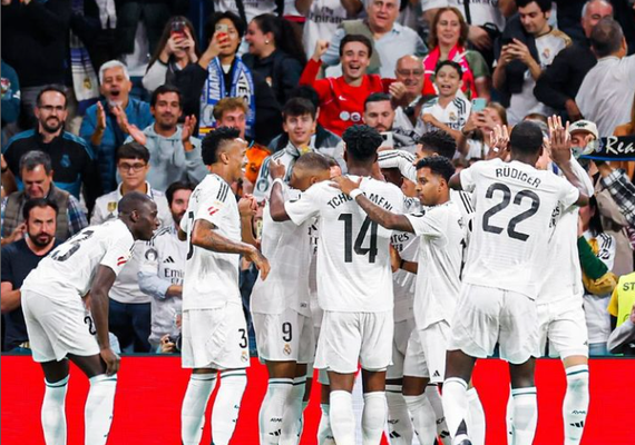 Real Madrid vence Alavés com brilho de brasileiros e diminui distância para o líder Barcelona