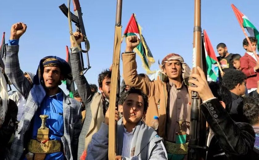 Entenda o papel dos houthis na 'guerra por procuração' do Irã contra Israel no Oriente Médio