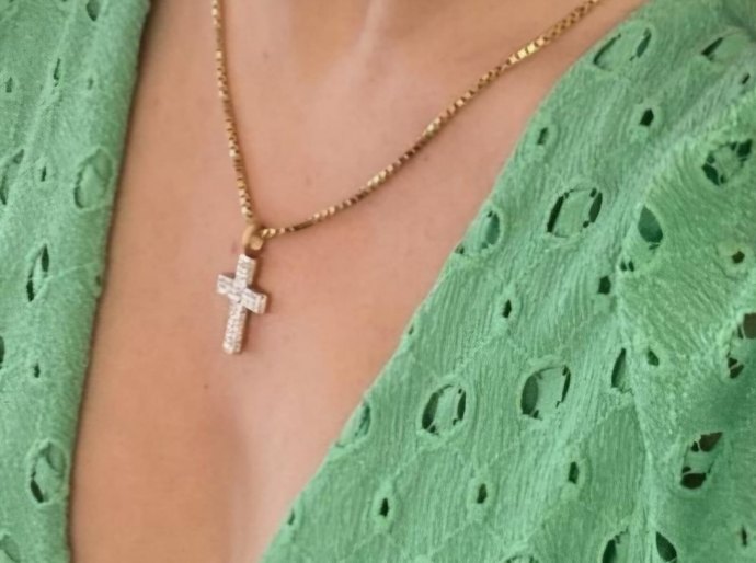 Após furto em apartamento onde vive com o filho, de 8 anos, médica pede ajuda da população e oferece recompensa