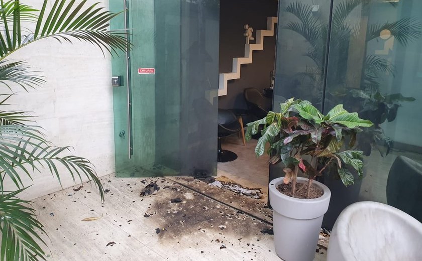 Polícia analisa imagens de atentado contra Porta dos Fundos