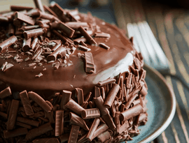 Sábado pede bolo de chocolate: veja 3 receitas cremosas para o café da manhã