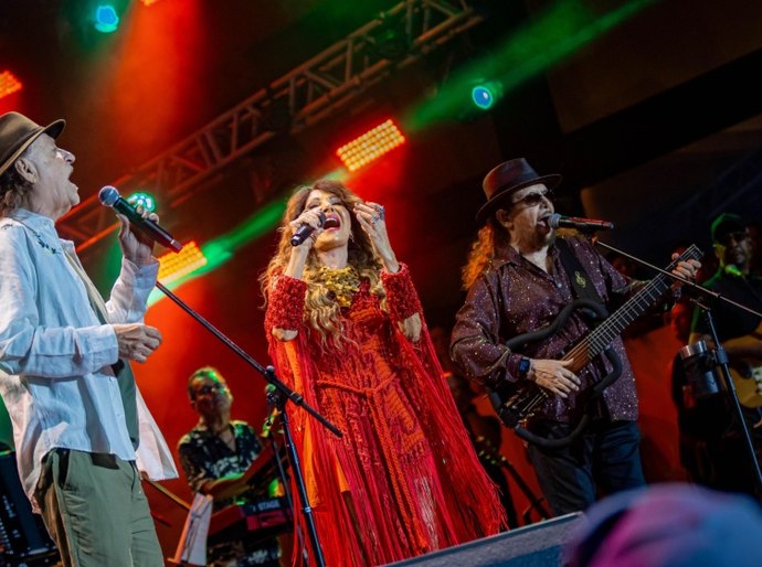 Show 'Grande Encontro' emociona público durante Verão Massayó