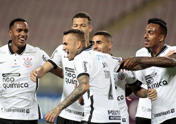 Corinthians pede para torcida respeitar protocolos em estádio para evitar punição