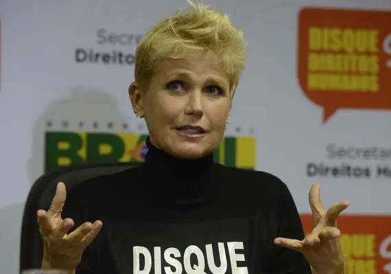 Xuxa lamenta ausência de ex-paquita em documentário: 'Será que fiz algo?'