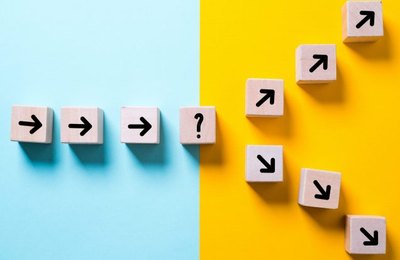 Como resolver o dilema entre trocar de emprego ou mudar de área