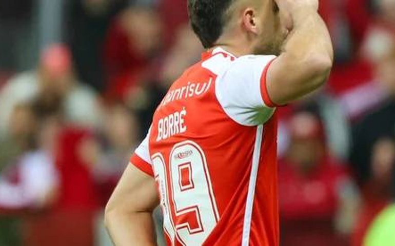 Internacional mantém o tabu diante do 'freguês' Cruzeiro no Beira-Rio e respira no Brasileirão