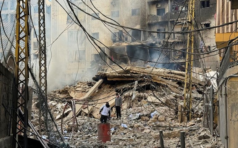 Guerra deixa salas de aula com crianças feridas ou mortas diariamente