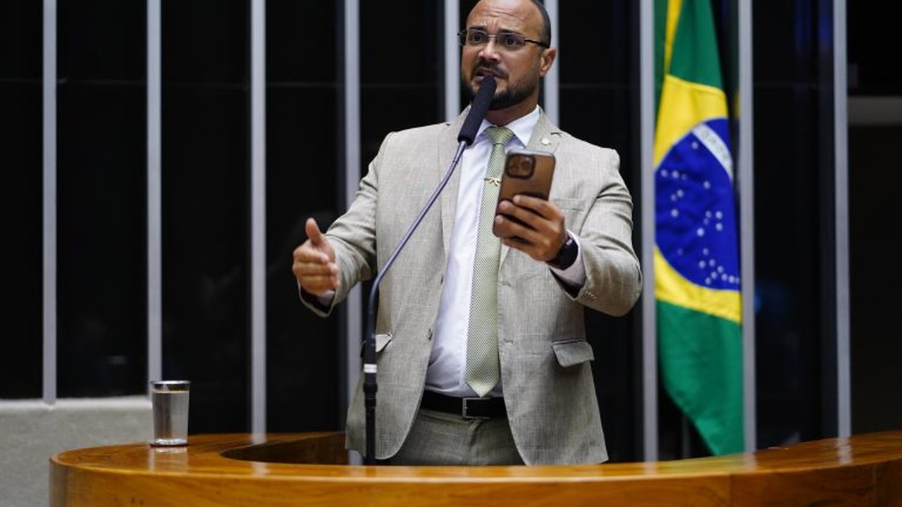 Comissão aprova proposta que fixa idade máxima para ingresso na PM e no Corpo de Bombeiros