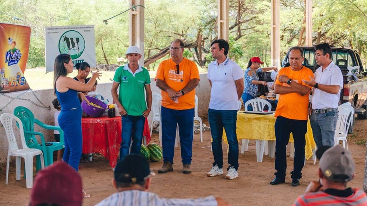 Alagoas Maior entrega equipamentos para associações e cooperativas
